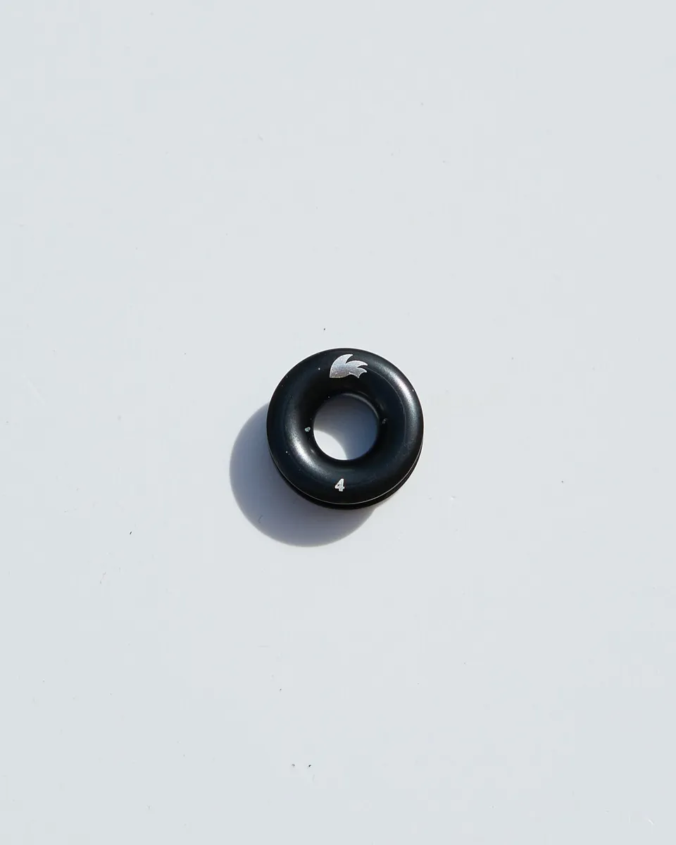 Rooster Rigging cosse métal noire 15x6 mm bout 4 mm T6