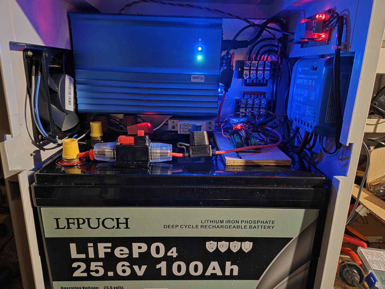 Jadeshay Onduleur Solaire Micro 500W 24V MPPT 220V
