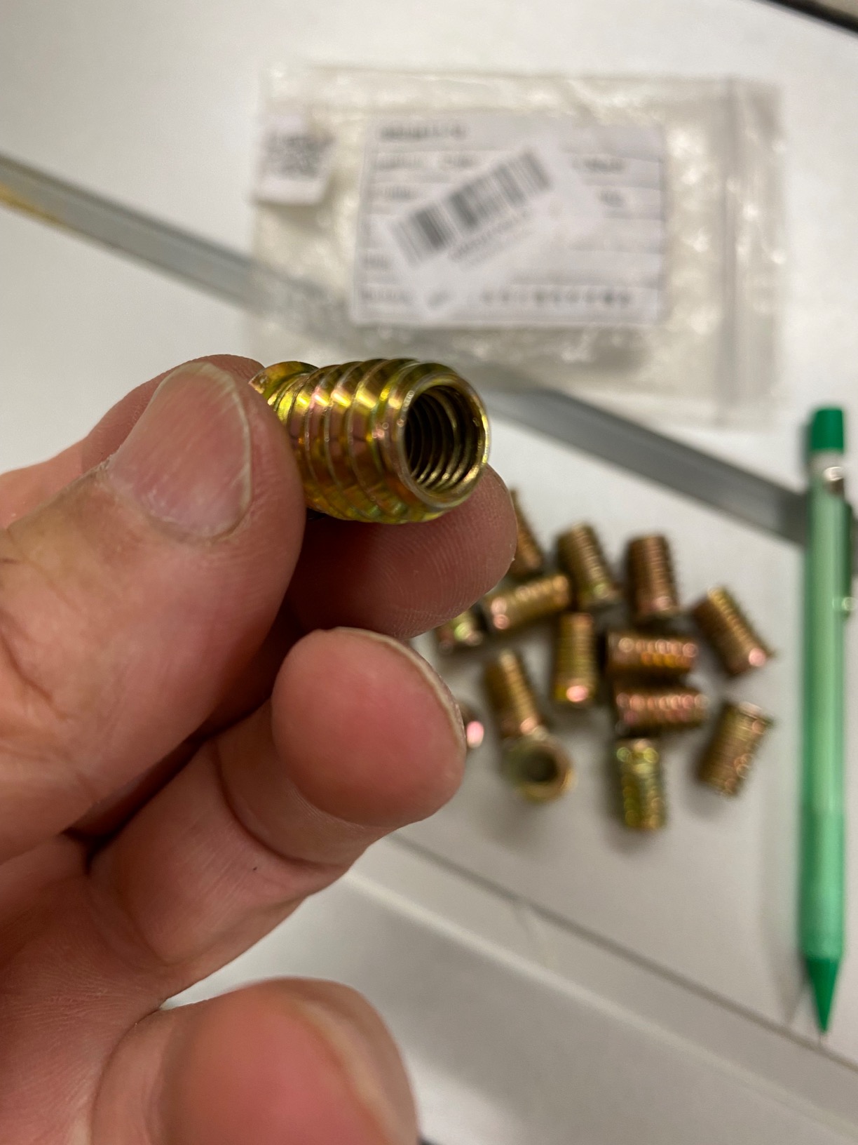 FTVOGUE 20 écrous à sertir M6 13mm acier zingué