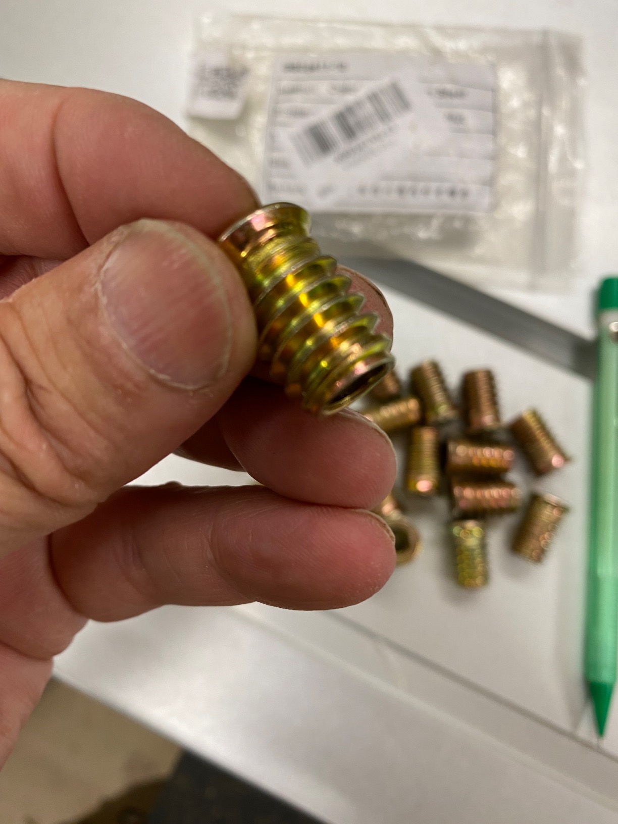 FTVOGUE 20 écrous à sertir M6 13mm acier zingué