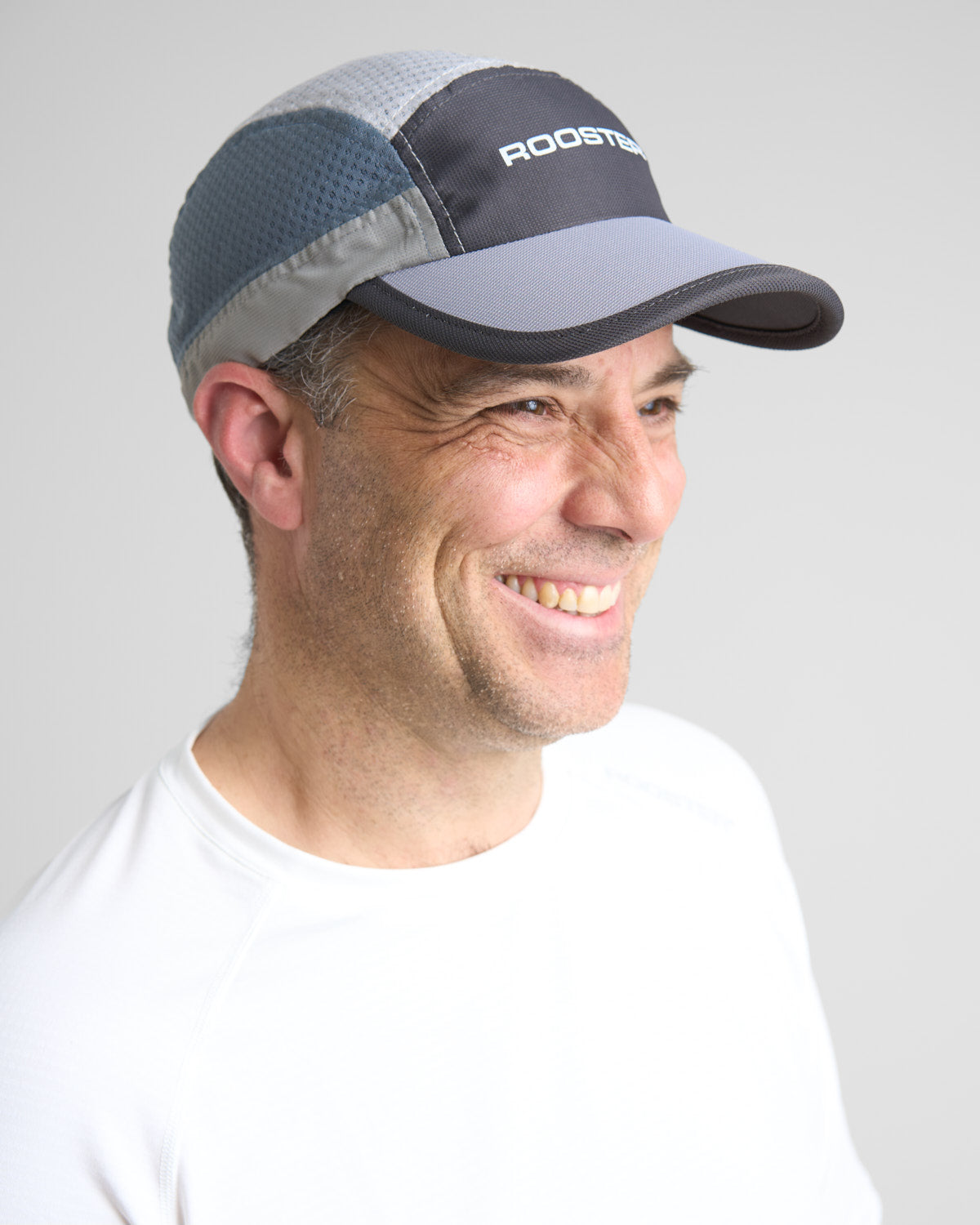 Rooster Rider Pack 2026 Casquette Gourde Dossard Gris