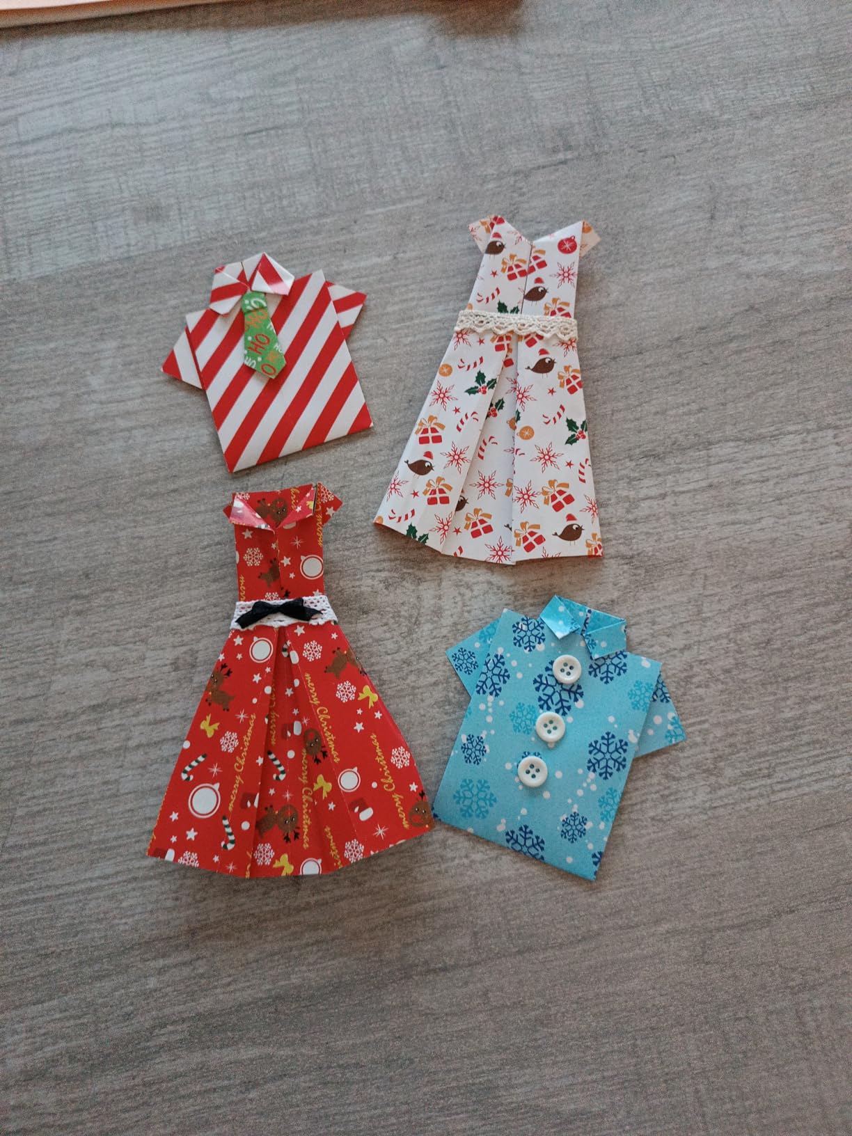 FEPITO papier origami Noël A5 60 feuilles 10 dessins