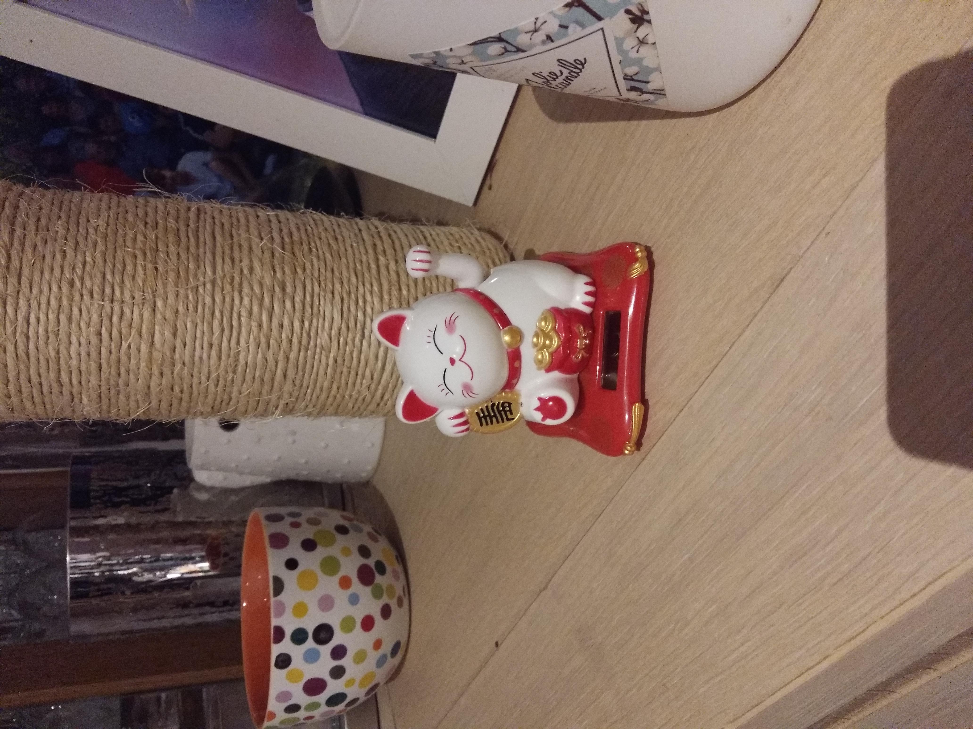 Jadeshay Articles Ménagers Maneki Neko chat solaire blanc