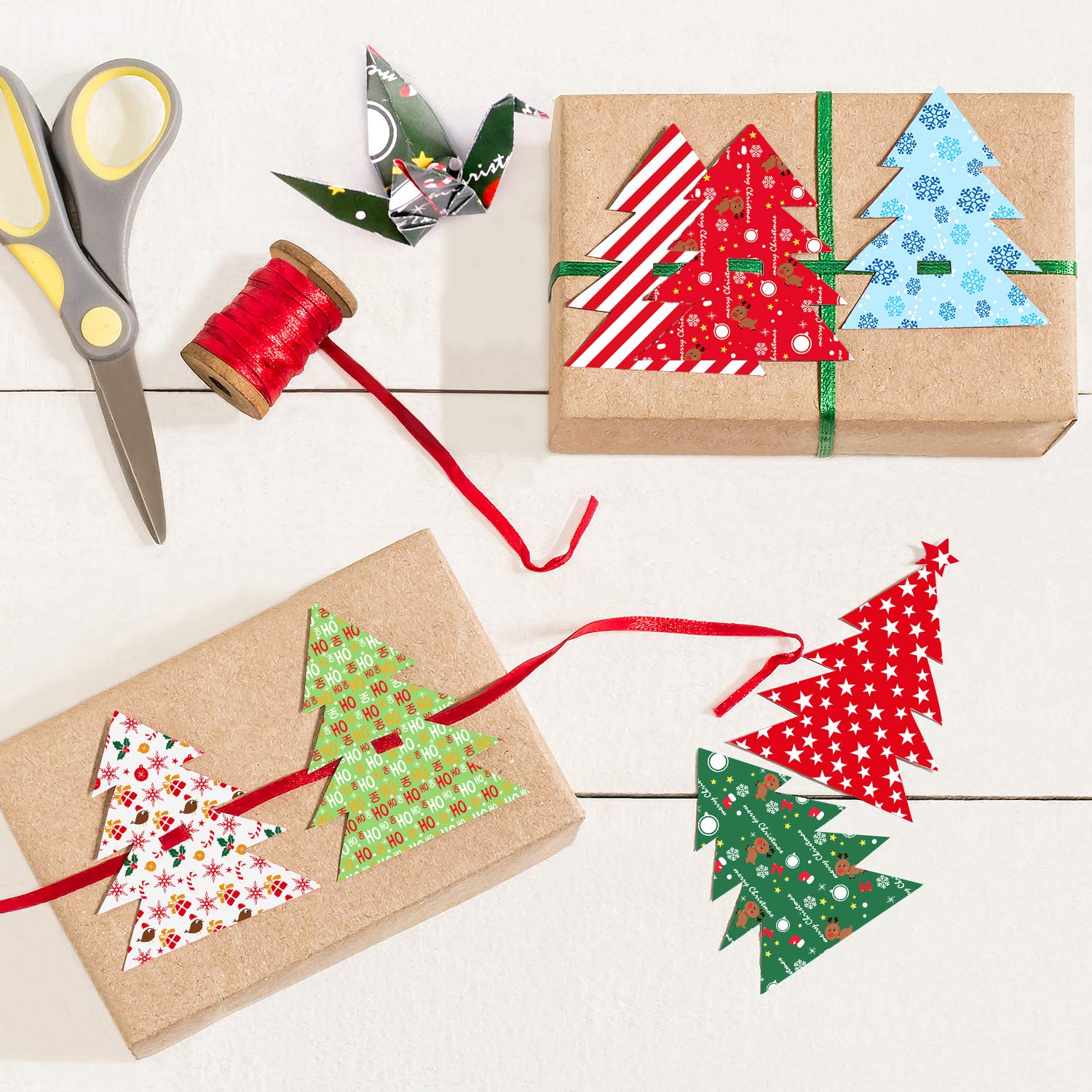 FEPITO papier décoratif Noël A4 30 feuilles 10 motifs