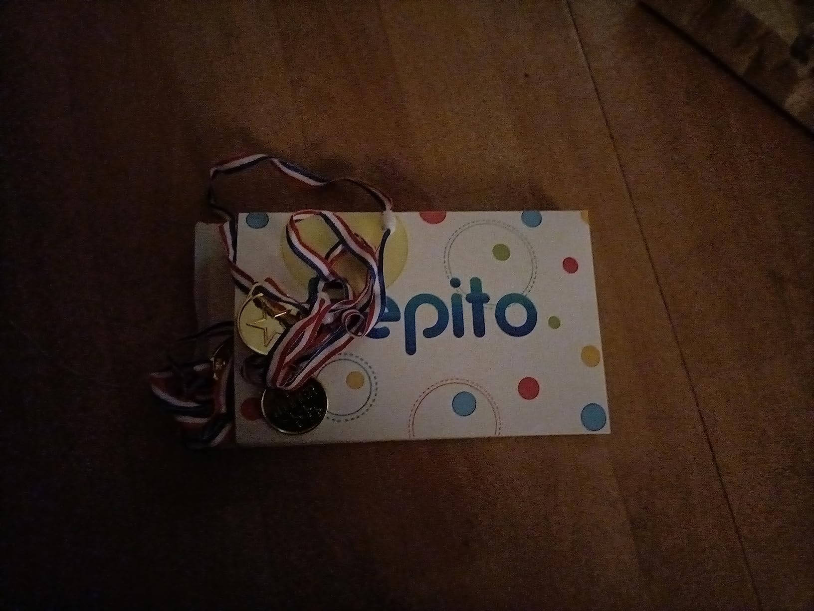 FEPITO Party Decorations médaille or plastique 36 pièces